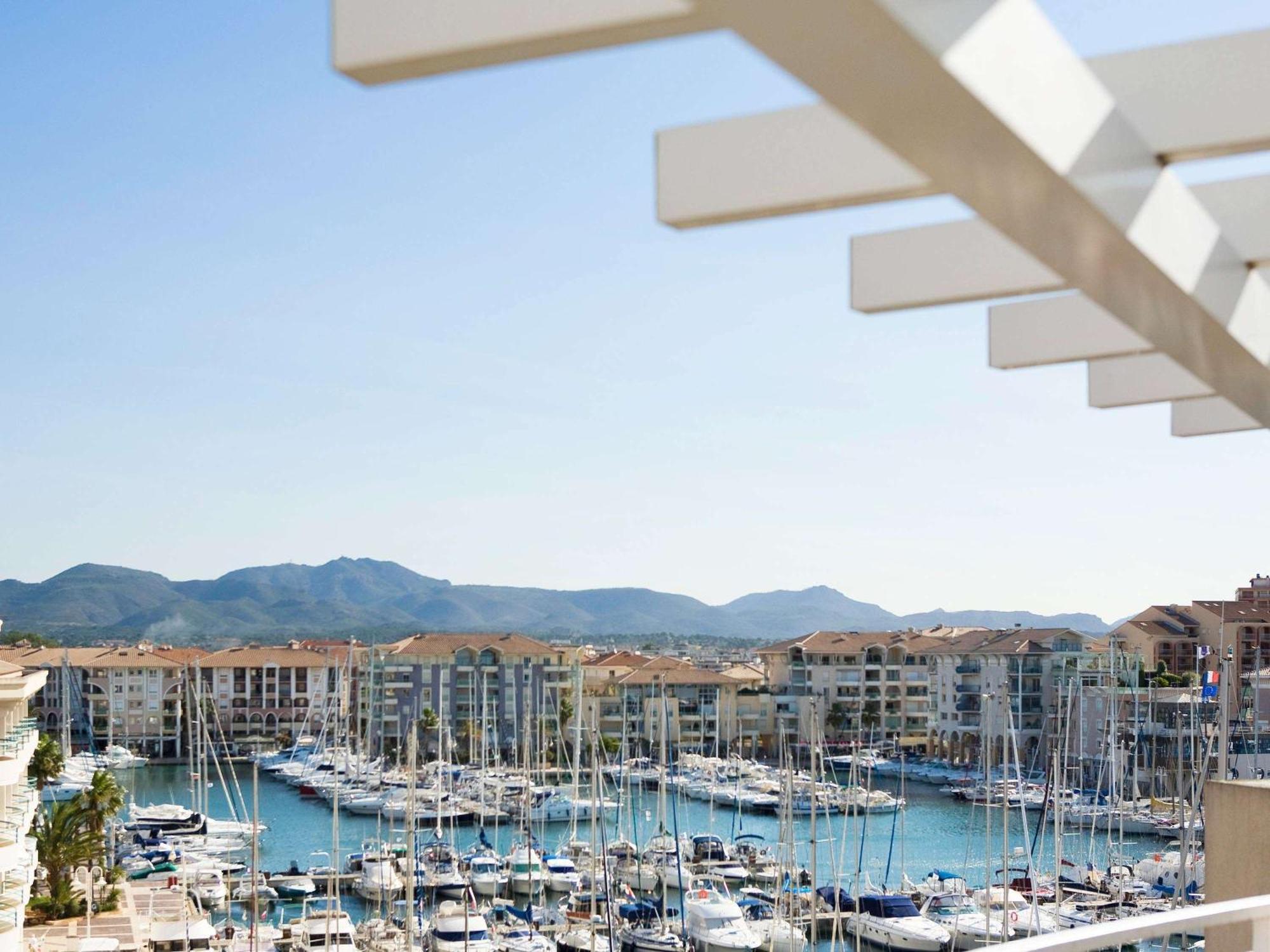 Mercure Thalasso & Spa Port Fréjus Exterior photo