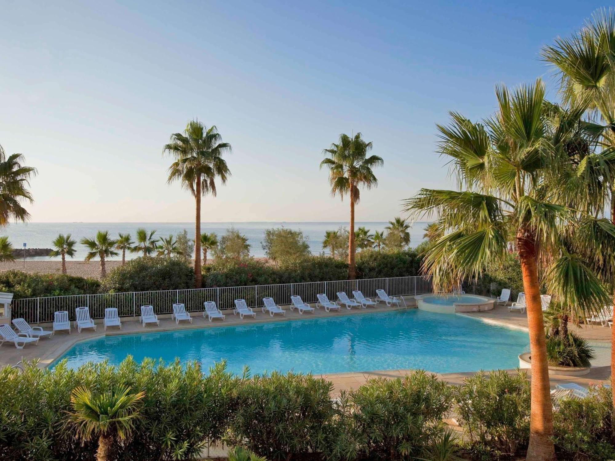 Mercure Thalasso & Spa Port Fréjus Exterior photo