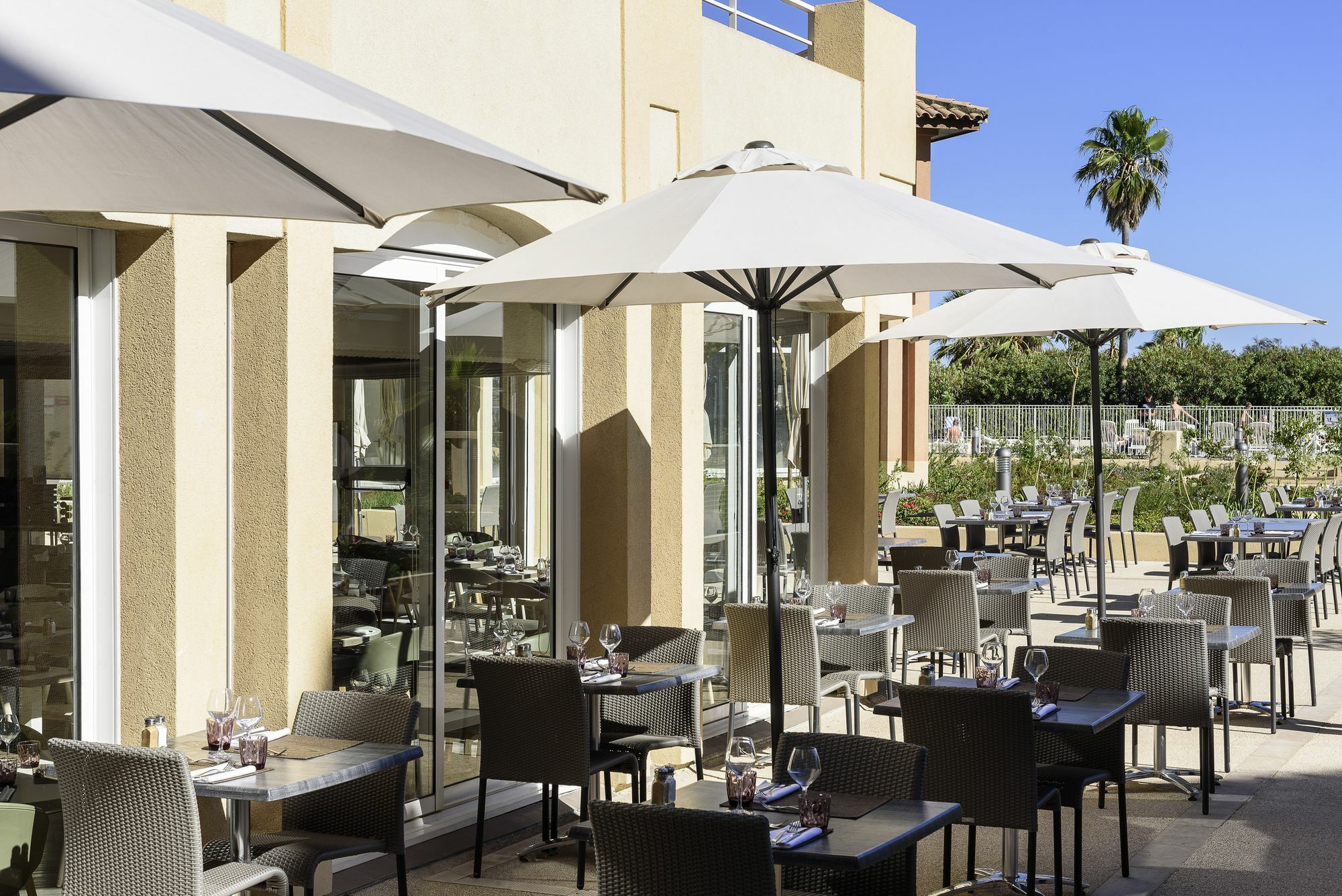 Mercure Thalasso & Spa Port Fréjus Exterior photo